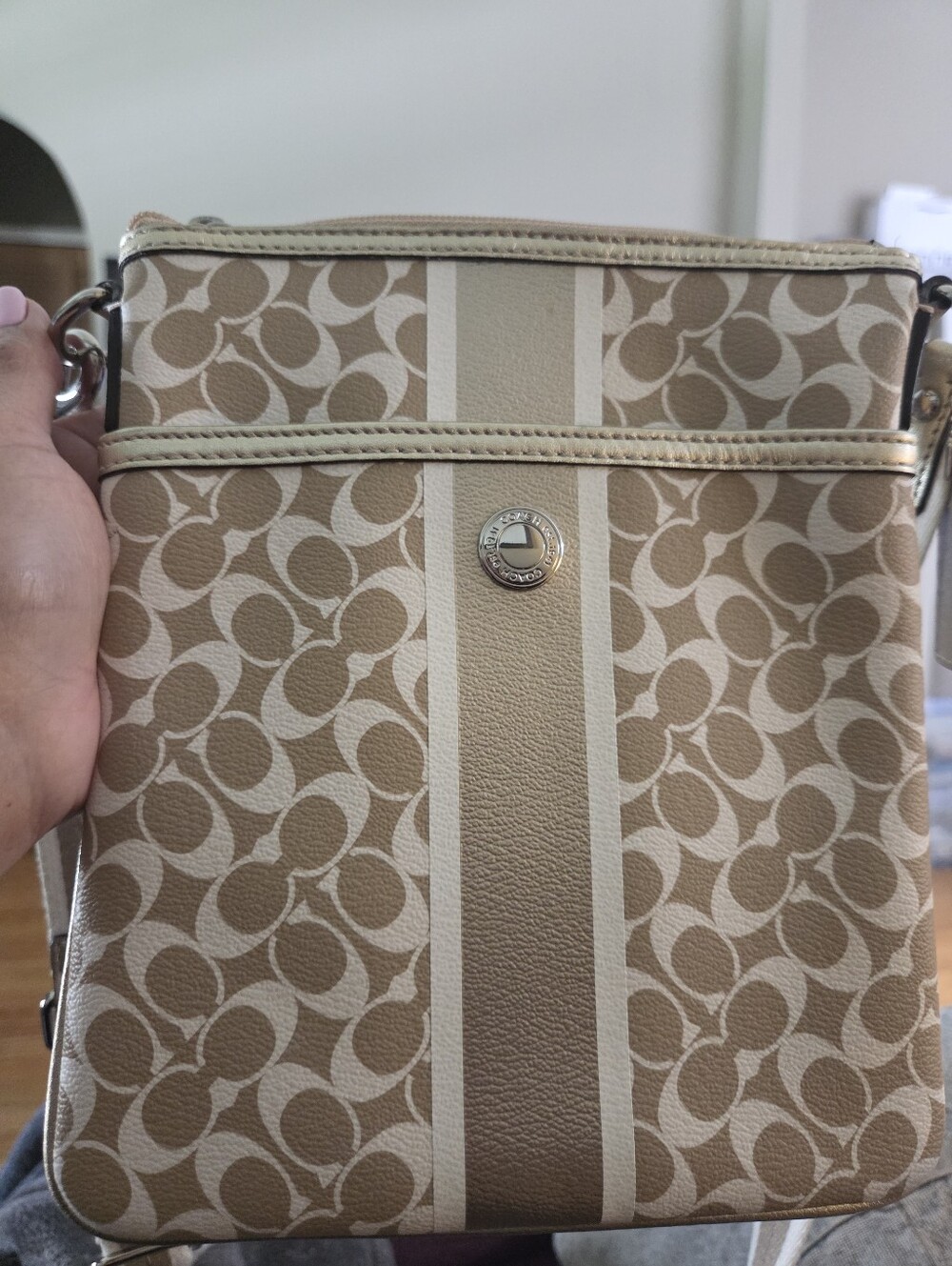 Coach Crossbody Bag - Picture 5 of 6